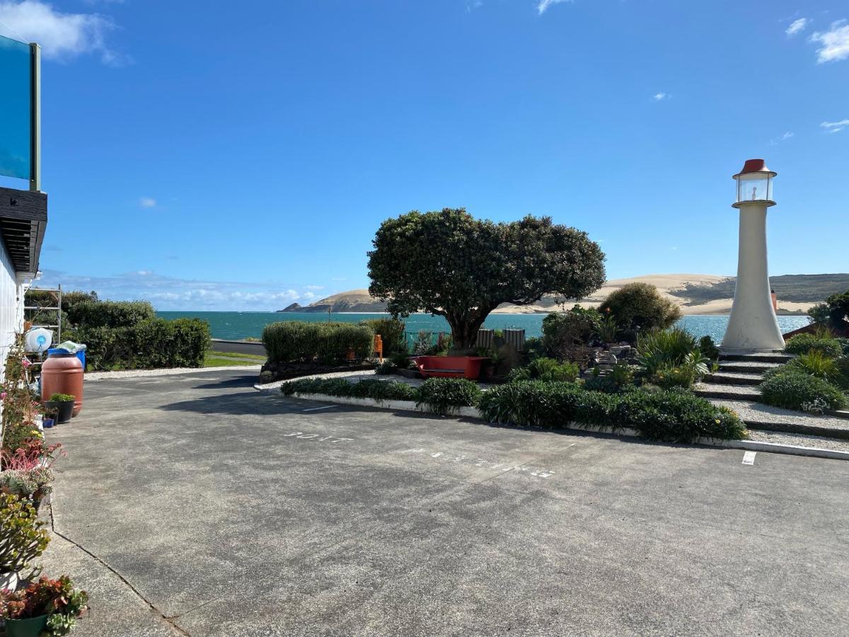 Opononi Lighthouse Motel Exterior photo